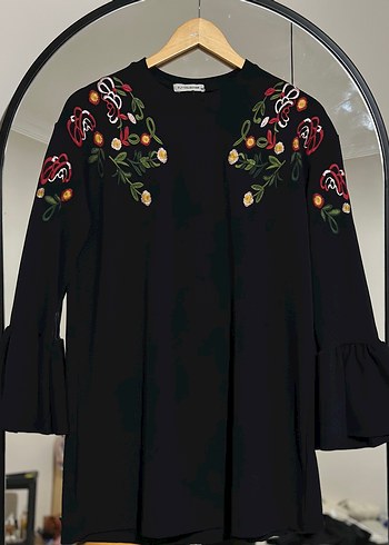 Nakışlı Siyah Midi Kadın Tunik - Görsel 2
