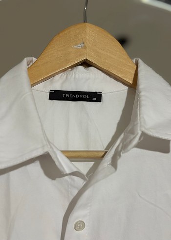 Pamuklu Beyaz Düğmeli Kadın Gömlek - Görsel 8