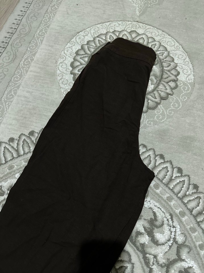 Kemer Detaylı Bol Kesim Kahverengi Keten Pantolon - Görsel 2