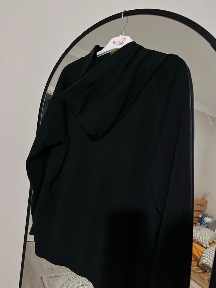 Siyah Kapüşonlu Kadın Sweatshirt - Görsel 5