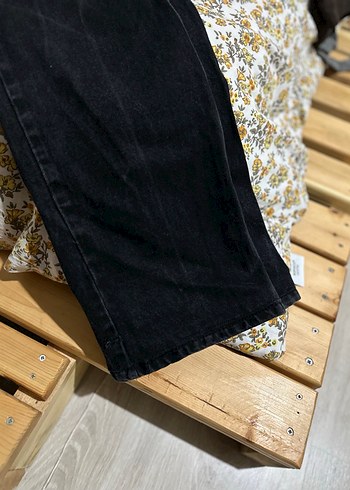 Nakışlı Siyah Bohem Geniş Paça Kot Pantolon - Görsel 3