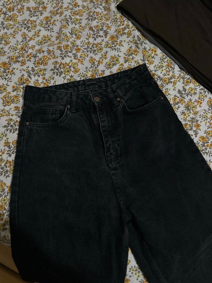 Nakışlı Siyah Bohem Geniş Paça Kot Pantolon - Görsel 4