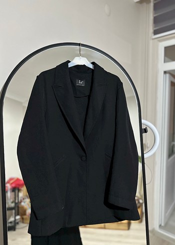 Düğmeli Siyah Kadın Blazer Ceket