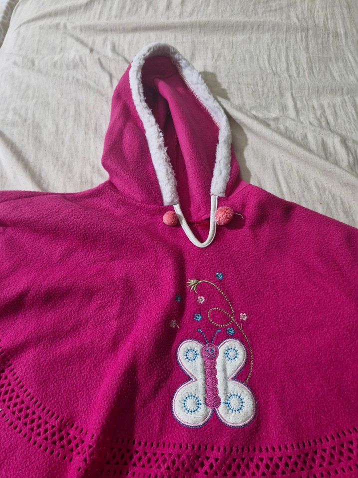 Nakışlı Kız Çocuk Pembe Kapüşonlu Panço - Görsel 2