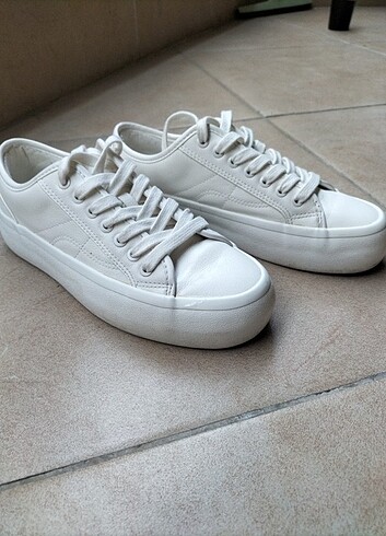 35 Beden Zara....