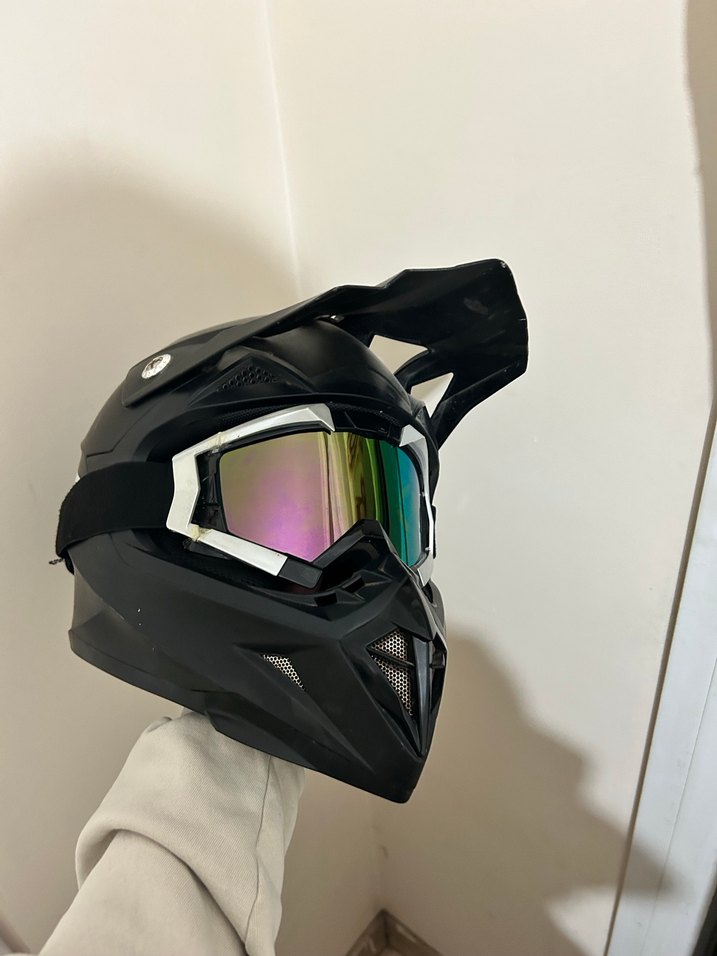 Siyah Biker Tarzı Motosiklet Kaskı 777 - Görsel 5