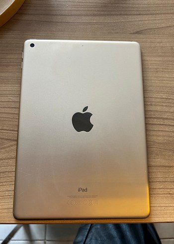 iPad 5. Nesil altın rengi - Görsel 4