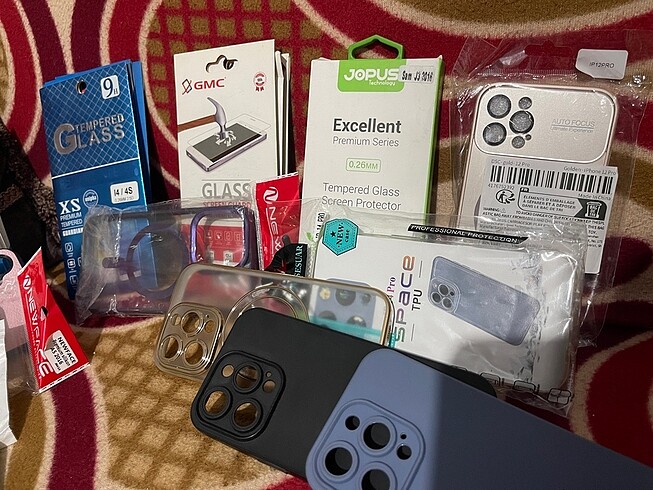  Beden 22 adet kırılmaz cam 11 adet kılıf hepsi sadece 700 tl