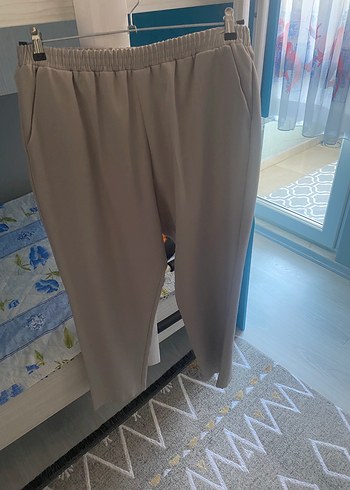 52 Beden Gri Kadın Beli Kemerli Bol Kesim Pantolon