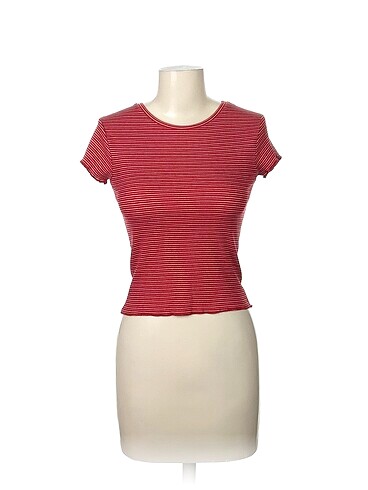 Diğer T-shirt %70 İndirimli.