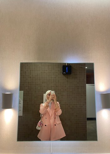 Pembe Şeffaf Detaylı Kadın Blazer