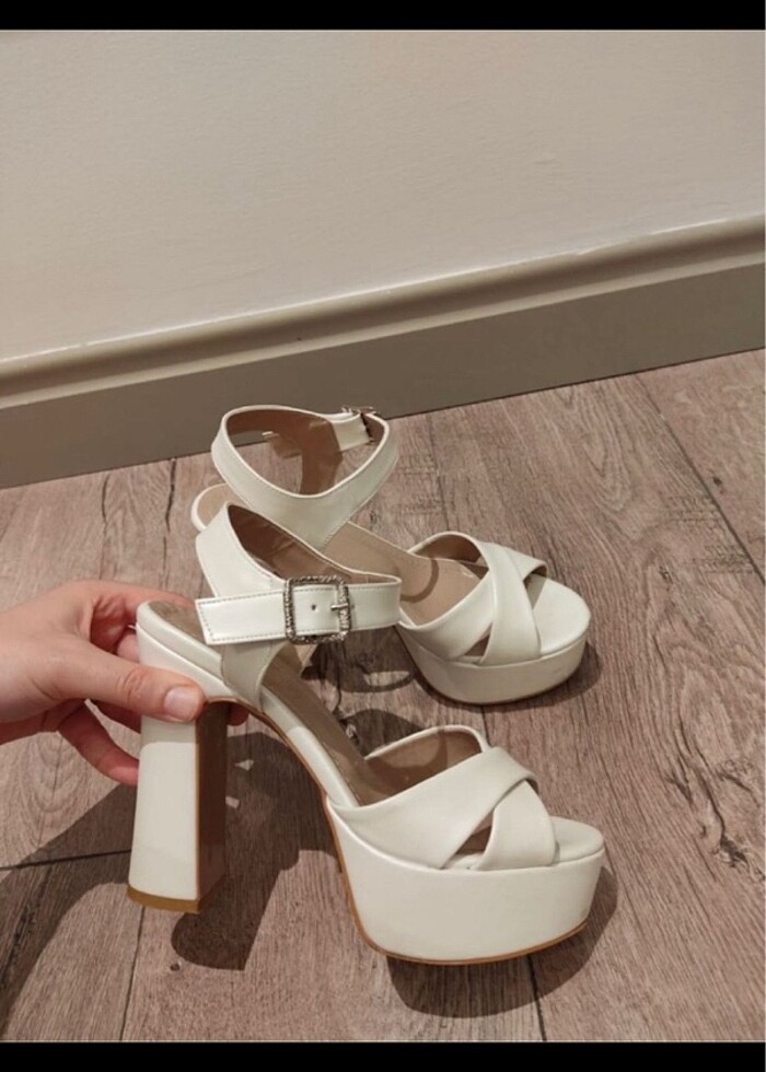 Yüksek topuklu ayakkabı 35 numara - Görsel 2