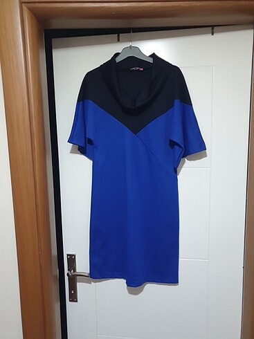 Mavi siyah elbise