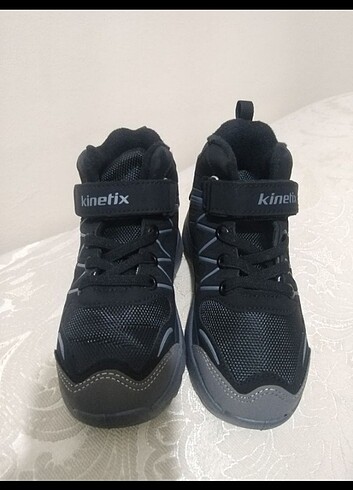 Kinetix Çocuk botı