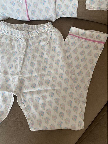 Diğer Kız Çocuk Pijama Takımı