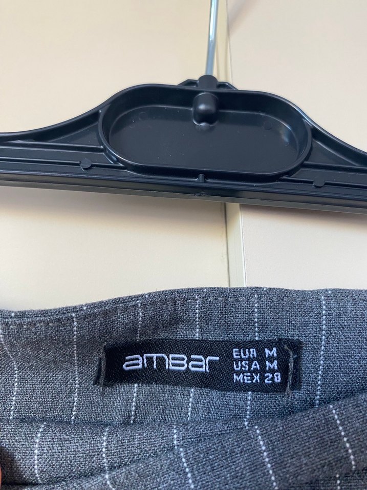 Gri Çizgili Pilili Mini Etek - Görsel 3