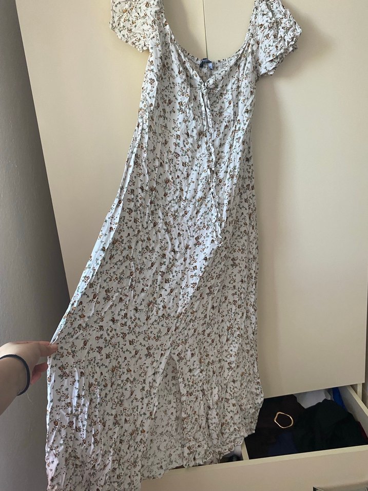 Çiçekli uzun yazlık elbise - Görsel 2