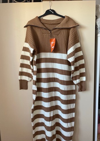 Kadın Kahverengi Çizgili Triko Elbise - Görsel 2