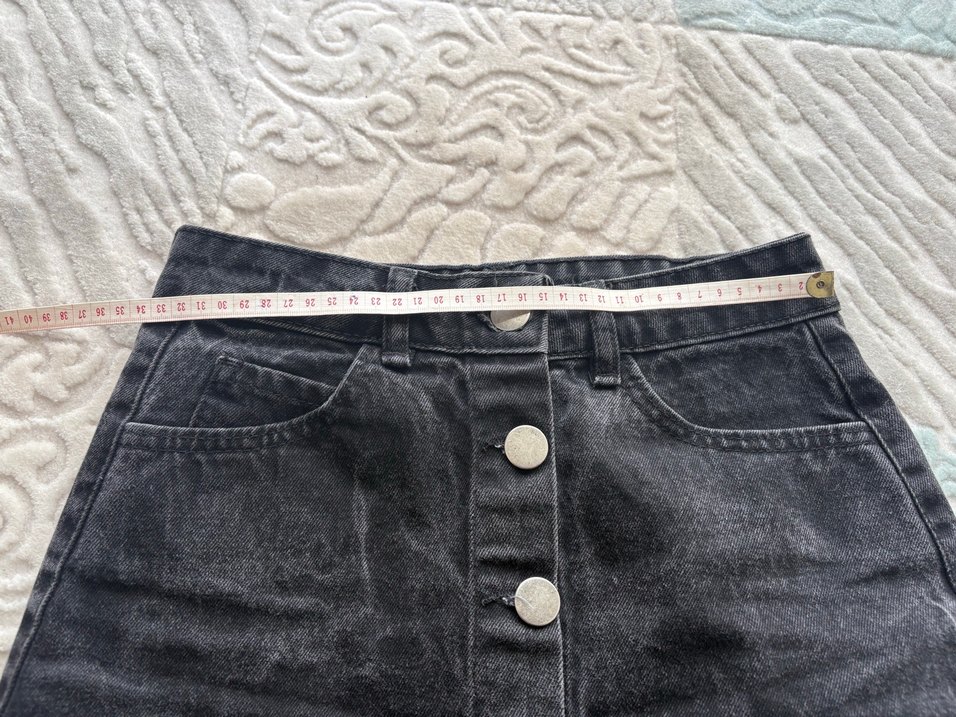 Düğmeli Siyah Midi Denim Etek - Görsel 4