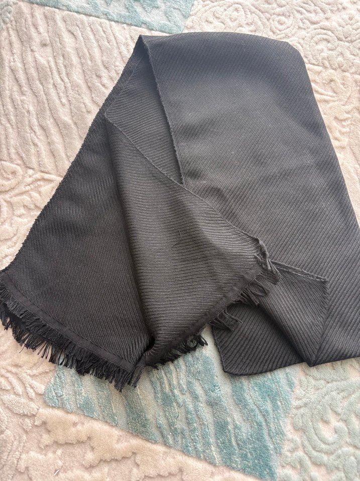 Uzun Siyah Atkı - Görsel 2