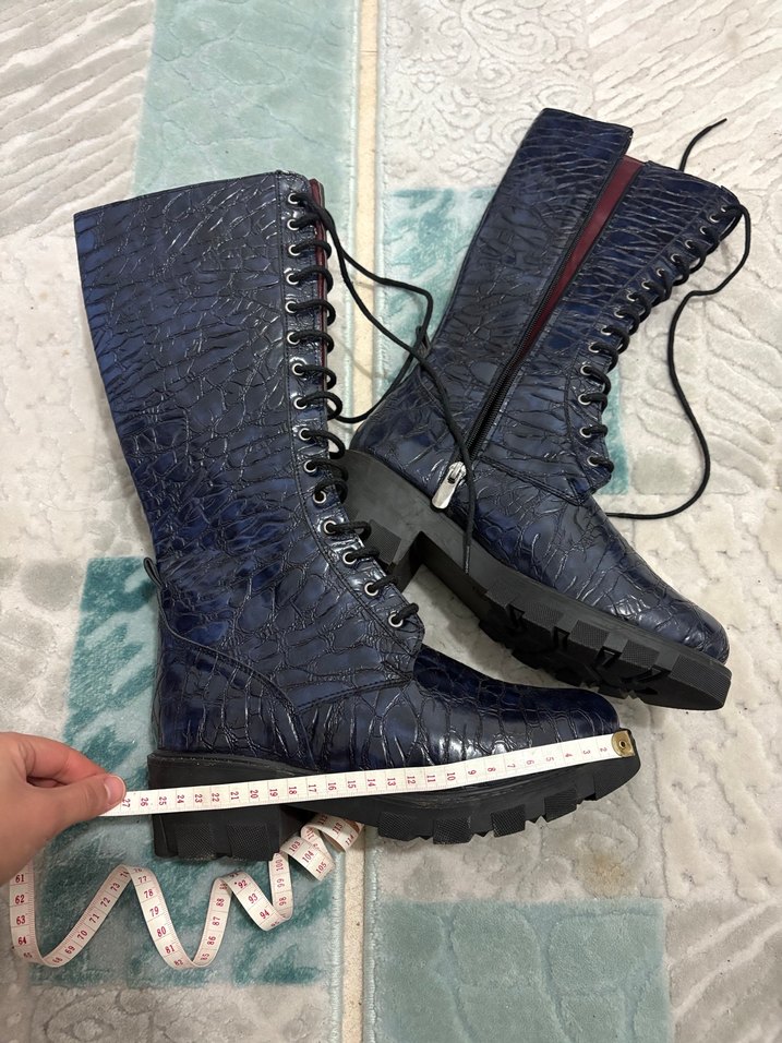 Koyu Mavi Yılan Desenli Bağcıklı Deri Goth Bot - Görsel 5