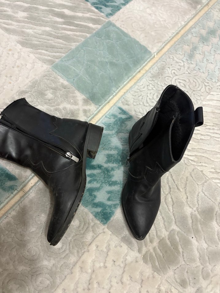 Siyah Deri Kadın Kovboy Çizmesi - Görsel 3