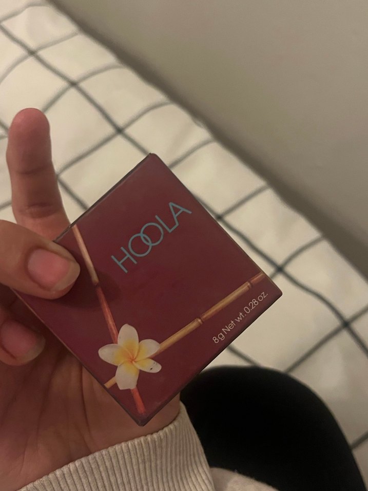 Parlak Bej Allık ve Ayna - Görsel 2