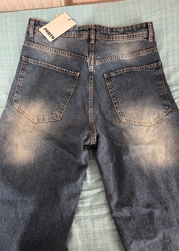 flaw wears baggy jeans - Görsel 2