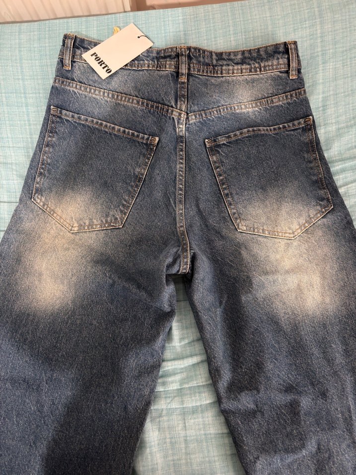 flaw wears baggy jeans - Görsel 2