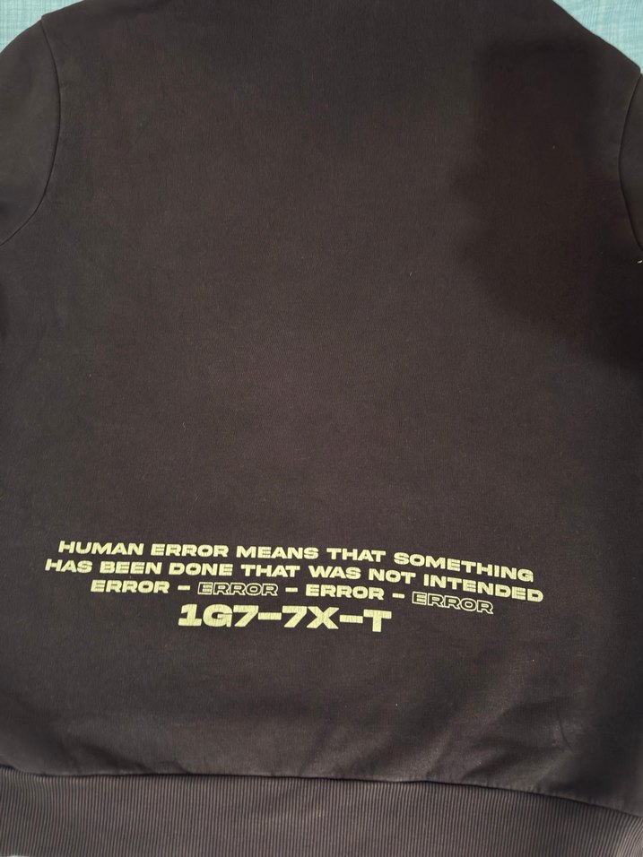 Siyah Baskılı Kapüşonlu Sweatshirt - Görsel 3