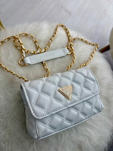 GUESS ÇANTA