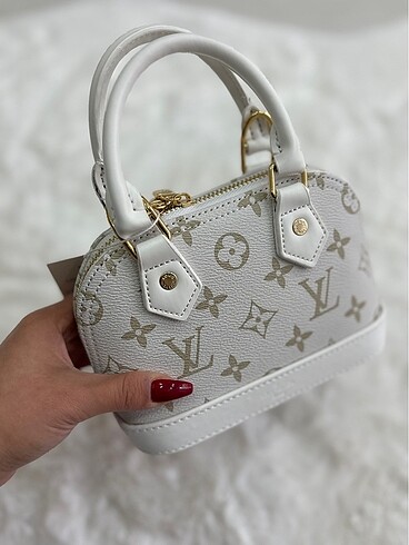 Louis Vuitton LOUIS VUITTON ÇANTA