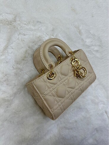 CHRISTIAN DIOR ÇANTA