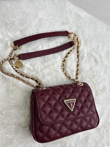 GUESS ÇANTA