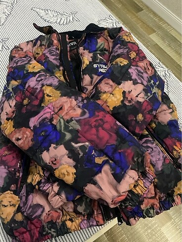Zara marka mont