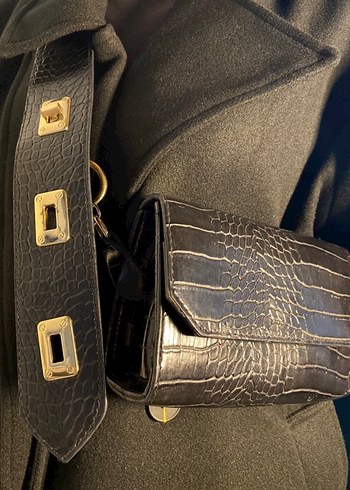 Koyu Siyah Yılan Desenli Kadın Deri Çanta - Görsel 2