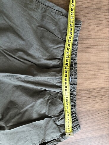 11-12 Yaş Beden LCWAİKİKİ paraşüt kumaş pantolon