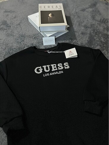 Guess Guess sweatshirt