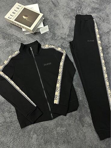 Guess takım ithal - Görsel 2