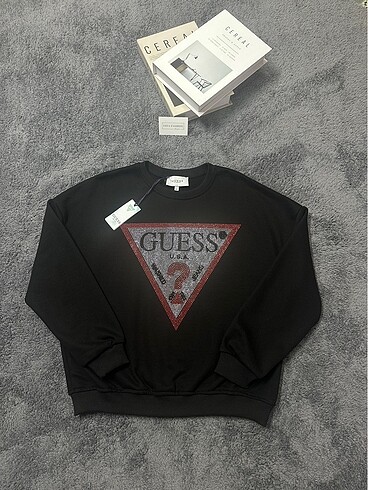 Guess sweathirt