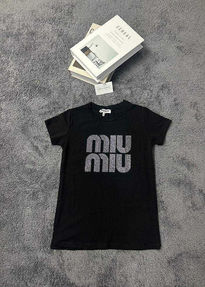 Guess tişört - Görsel 4