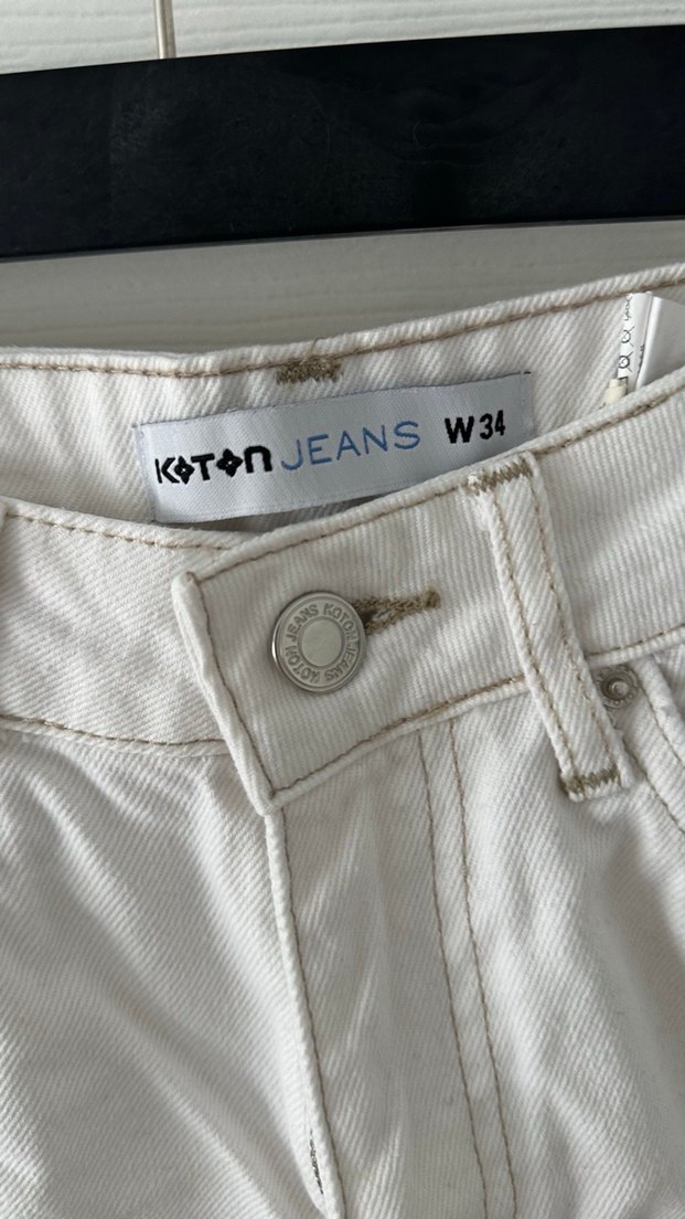 Koton 34 Beden Beyaz Kadın Mini Denim Şort - Görsel 3