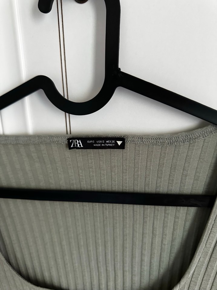 Zara S Bedeb Düğmeli, Uzun Kollu Gri Triko Elbise - Görsel 2