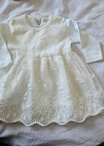 Kız Çocuk Beyaz Dantel Nakışlı Elbise - Görsel 2