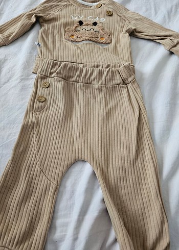 Düğmeli Kahverengi Bebek Takımı - Görsel 3