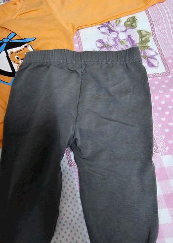 Kapüşonlu, fermuarlı uzun kollu sarı bebek tulumu - Görsel 3