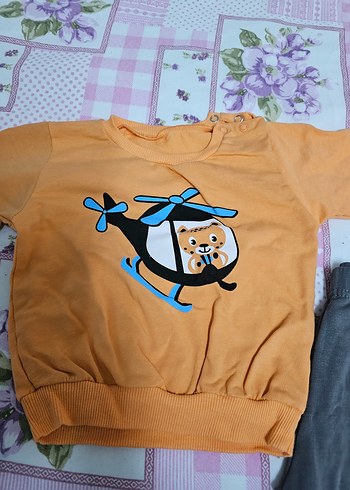 Kapüşonlu, fermuarlı uzun kollu sarı bebek tulumu - Görsel 4