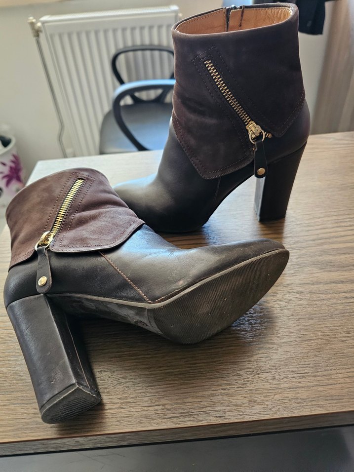 Kahverengi Süet Tokalı Yüksek Topuklu Bot - Görsel 4