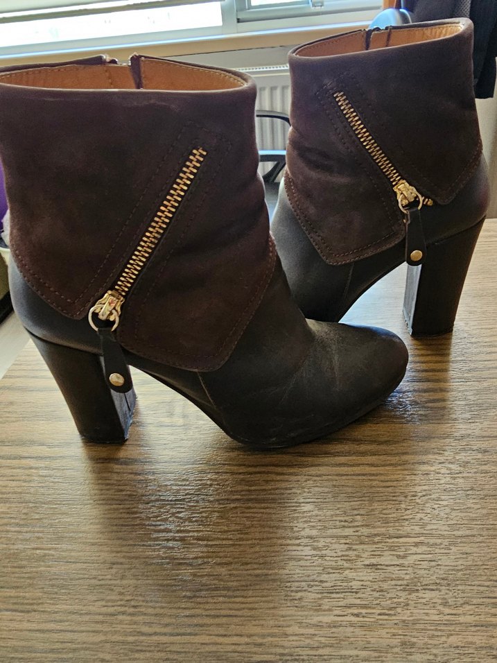 Kahverengi Süet Tokalı Yüksek Topuklu Bot - Görsel 5