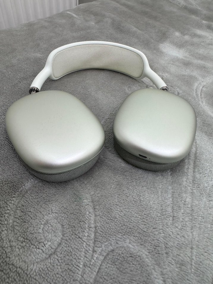 Yeşil AirPods Max Kulaklık - Görsel 3
